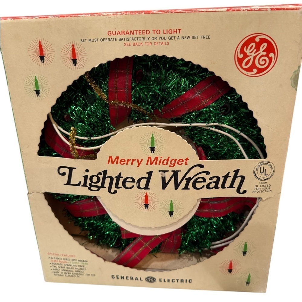GE Festive Lighted Wreath - Green and Red 12 lights VTG As Is Original Box